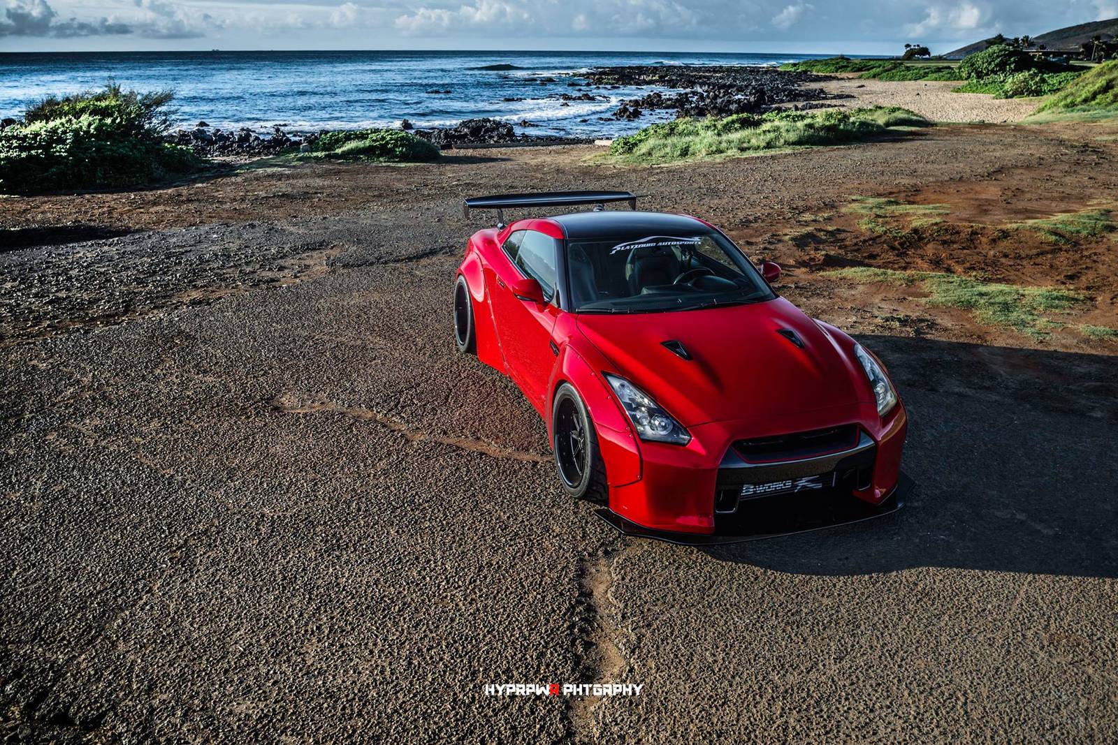 Liberty Walk Nissan GT-R - фотосессия на Гавайях